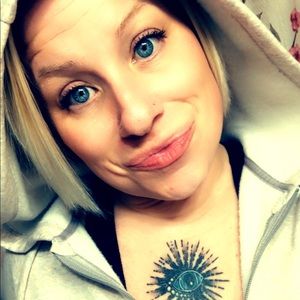 Meet your Posher, Jenn